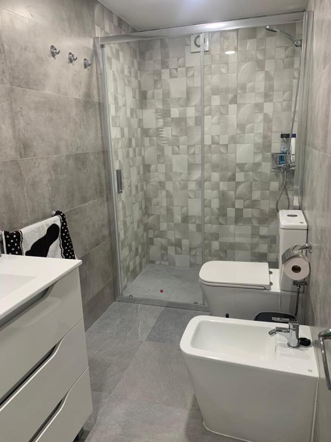 Apartamentos De Benidorm, Playa Poniente, Espana Esterno foto